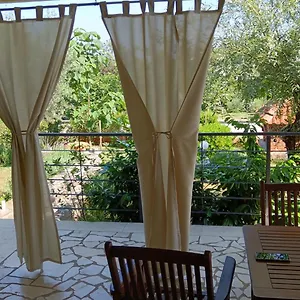 https://apartments-bor.in-istria.net